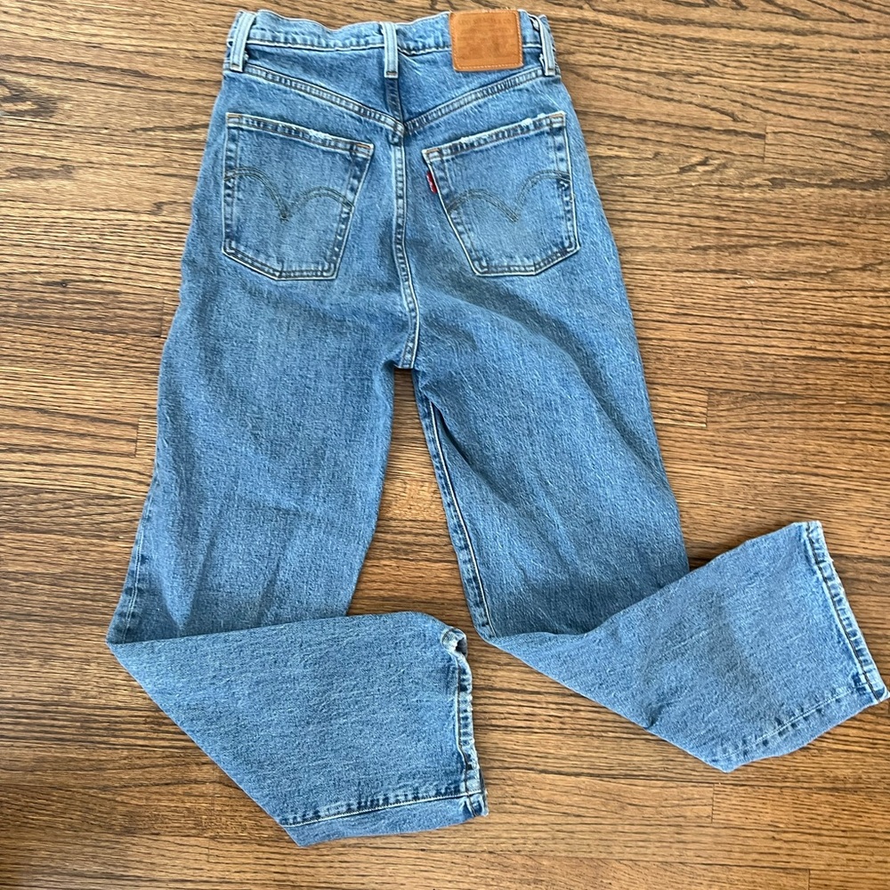 Levi’s Ribcage Straight - Picture 3 of 6